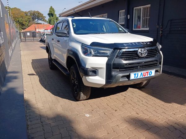 2025-Toyota-Hilux-24-GD-6-Raised-Body-SRX-Double-Cab image:2