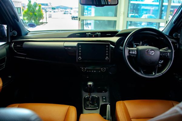 2021-Toyota-Hilux-28-GD-6-Raised-Body-Legend-Auto-Double-Cab image:7