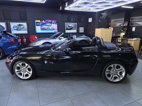 2003-BMW-Z4-BMW-Z4-30i-Auto image:9
