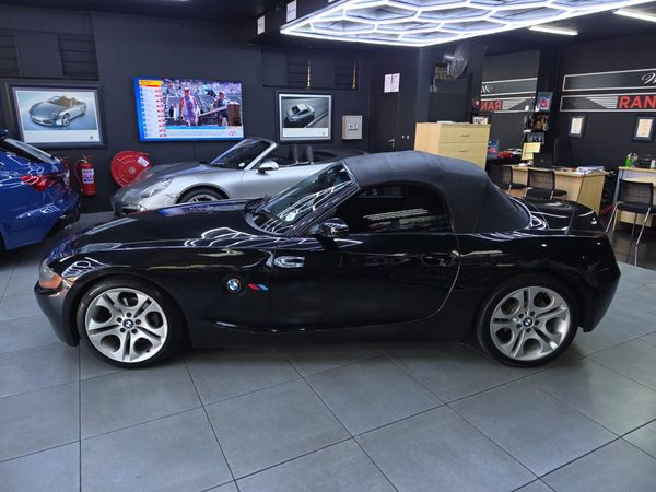 2003-BMW-Z4-BMW-Z4-30i-Auto image:10