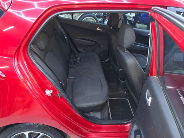 2018-Hyundai-Grand-i10-Hyundai-Grand-i10-125-Fluid image:22