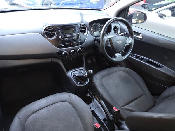 2018-Hyundai-Grand-i10-Hyundai-Grand-i10-125-Fluid image:24