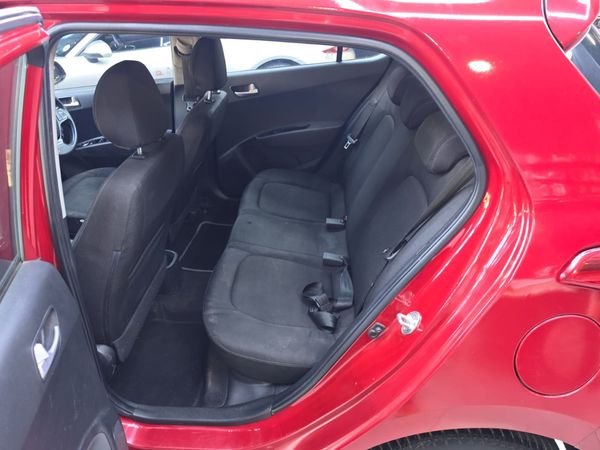 2018-Hyundai-Grand-i10-Hyundai-Grand-i10-125-Fluid image:27