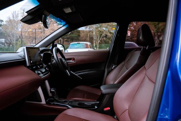 2023-Toyota-Corolla-Cross-18-XR image:12