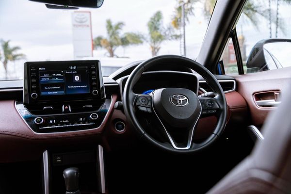2023-Toyota-Corolla-Cross-18-XR image:6