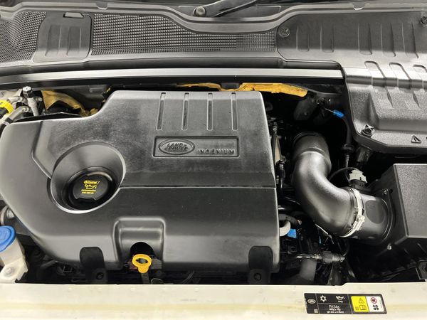 2017-Land-Rover-Range-Rover-Evoque-20-TD4-SE image:11