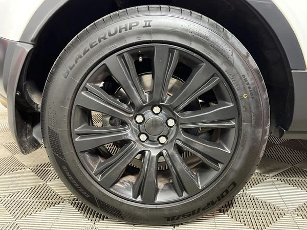 2017-Land-Rover-Range-Rover-Evoque-20-TD4-SE image:6