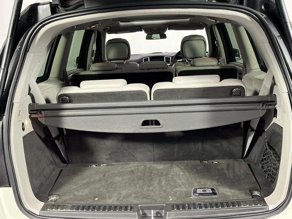 2013-Mercedes-Benz-GL-500-BE image:13