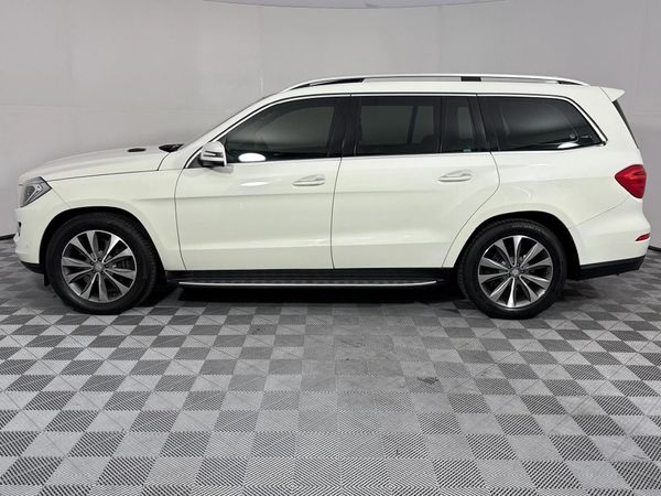 2013-Mercedes-Benz-GL-500-BE image:18