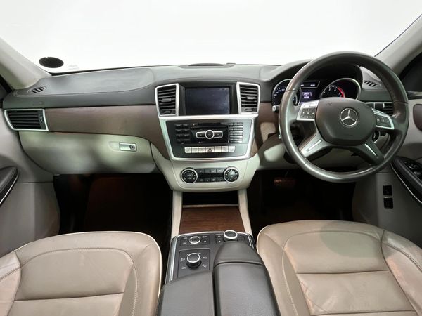 2013-Mercedes-Benz-GL-500-BE image:1