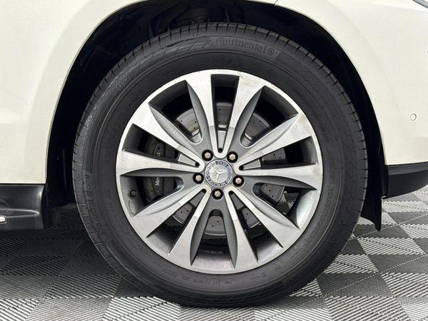 2013-Mercedes-Benz-GL-500-BE image:5