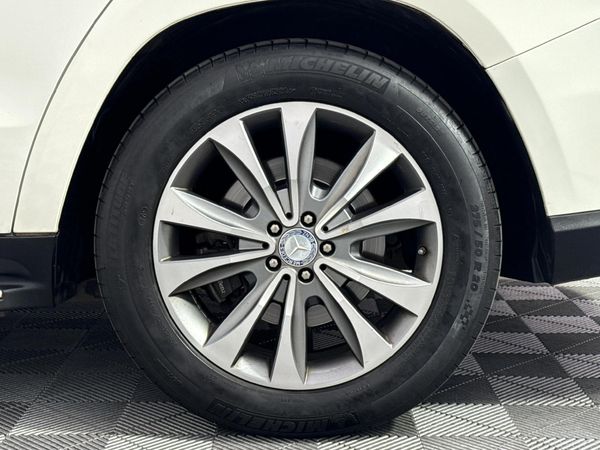 2013-Mercedes-Benz-GL-500-BE image:6
