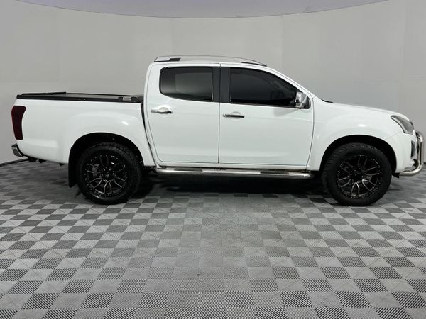 2018-Isuzu-KB-300-D-Teq-LX-Auto-4x4-Double-Cab image:16