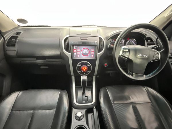 2018-Isuzu-KB-300-D-Teq-LX-Auto-4x4-Double-Cab image:1