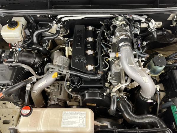 2016-Toyota-Land-Cruiser-Prado-30-TDI-TX-Auto image:12