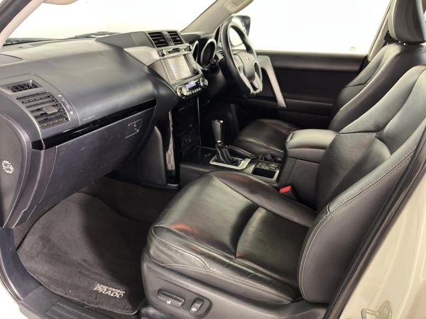 2016-Toyota-Land-Cruiser-Prado-30-TDI-TX-Auto image:8