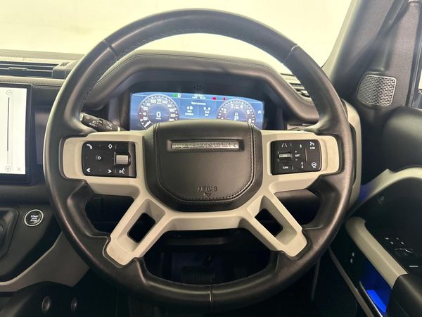 2022-Land-Rover-Defender-110-P400-HSE-294kW image:12