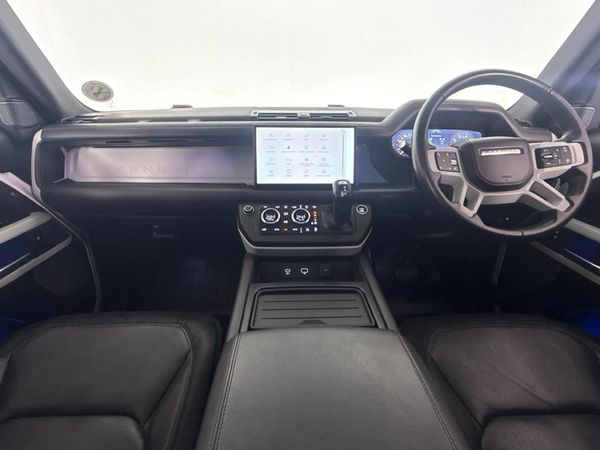 2022-Land-Rover-Defender-110-P400-HSE-294kW image:1