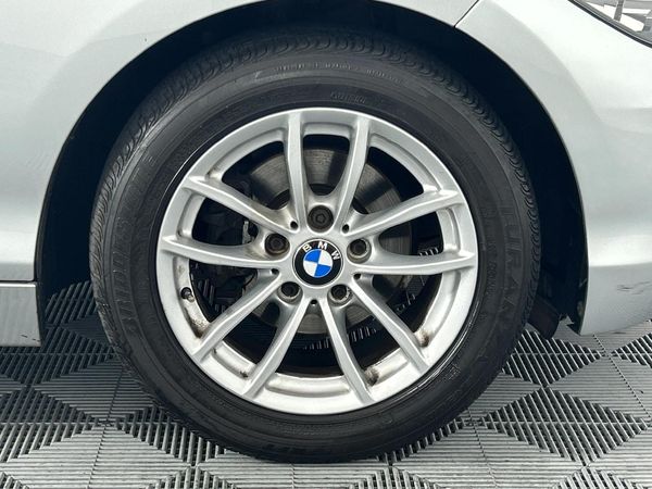 2016-BMW-1-Series-118i-5-dr-Auto image:5