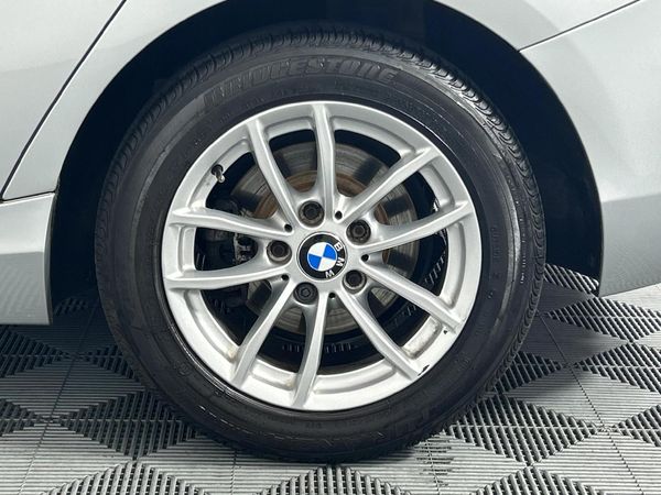 2016-BMW-1-Series-118i-5-dr-Auto image:6