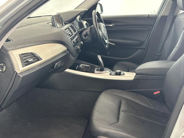 2016-BMW-1-Series-118i-5-dr-Auto image:8