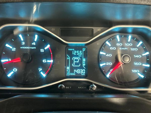 2025-Mahindra-Pik-Up-22-mHawk-S11-4x4-Auto-Double-Cab image:2