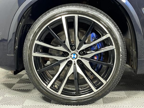 2019-BMW-X5-M50d image:3