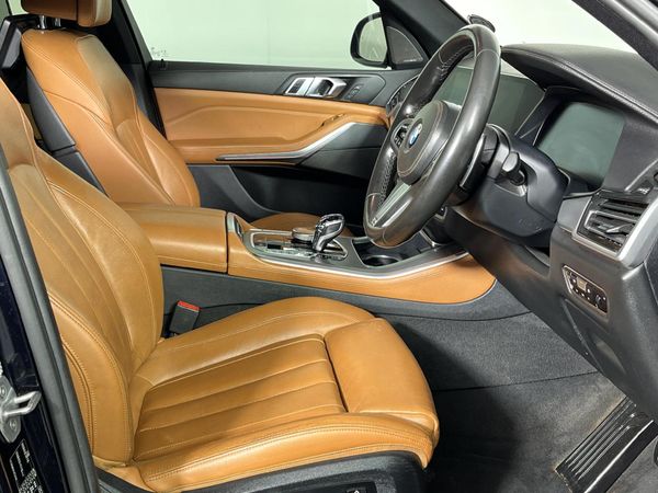2019-BMW-X5-M50d image:8