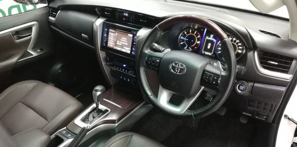 2017-Toyota-Fortuner-28-GD-6-4x4-Auto image:10