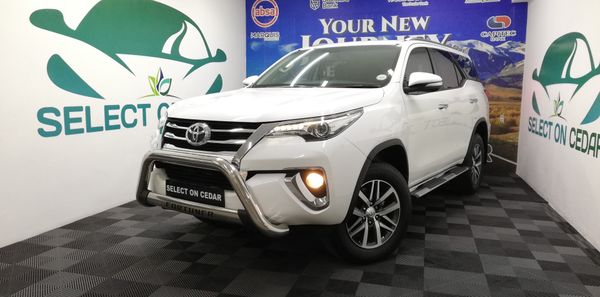 2017-Toyota-Fortuner-28-GD-6-4x4-Auto image:5