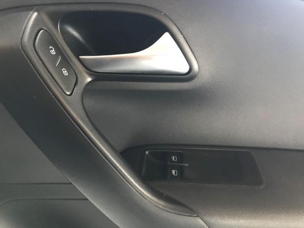 2024-Volkswagen-Polo-Vivo-14-Trendline-5-dr image:11