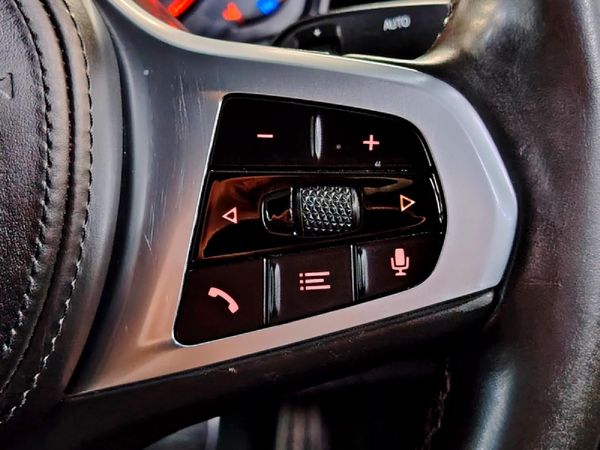 2020-BMW-3-Series-320i-M-Sport image:22