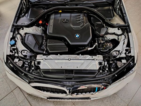 2020-BMW-3-Series-320i-M-Sport image:35