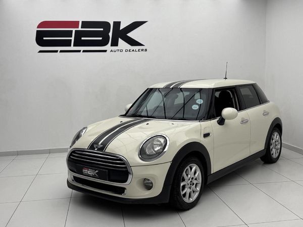 2015-MINI-Hatch-Cooper-5-dr image:2