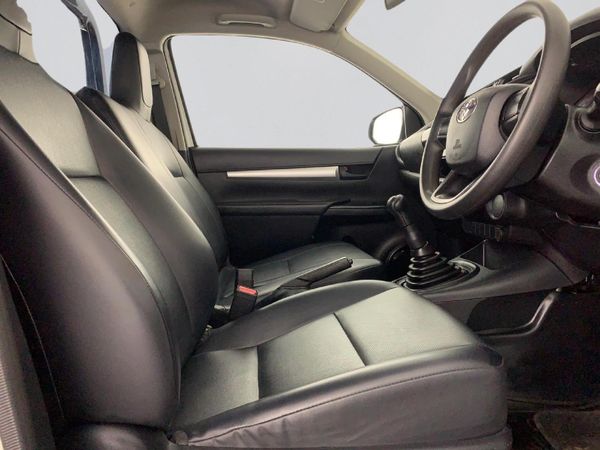 2024-Toyota-Hilux-24-GD-Single-Cab image:9