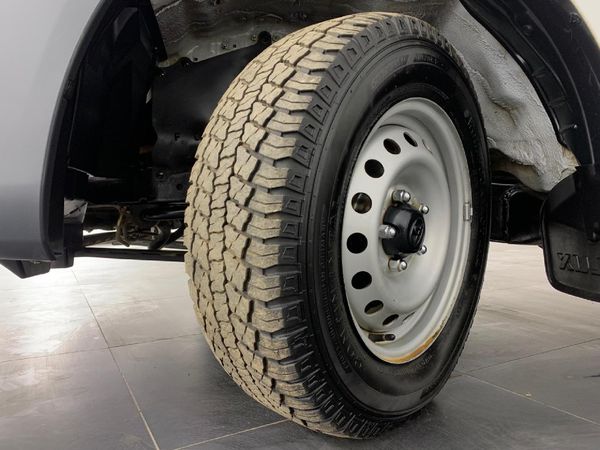 2024-Toyota-Hilux-24-GD-Single-Cab image:14