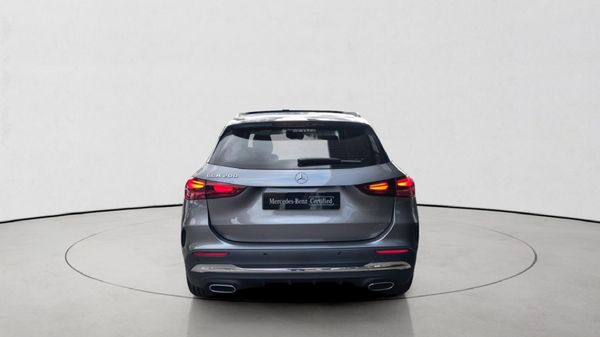 2026-Mercedes-Benz-GLA-200-Auto image:3