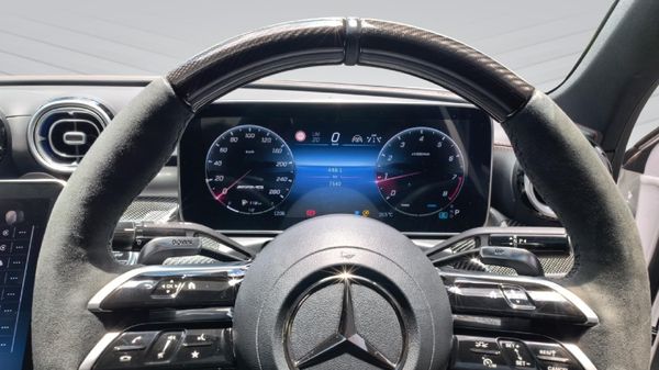 2025-Mercedes-AMG-C-Class-C43-AMG-4Matic image:4
