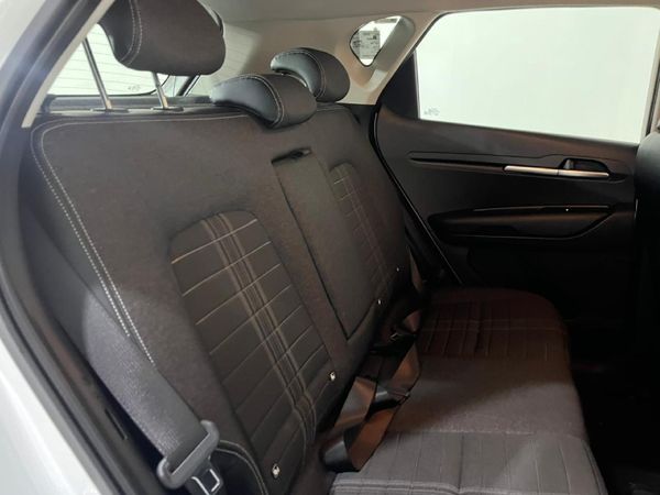 2024-Kia-Sonet-15-LX image:18