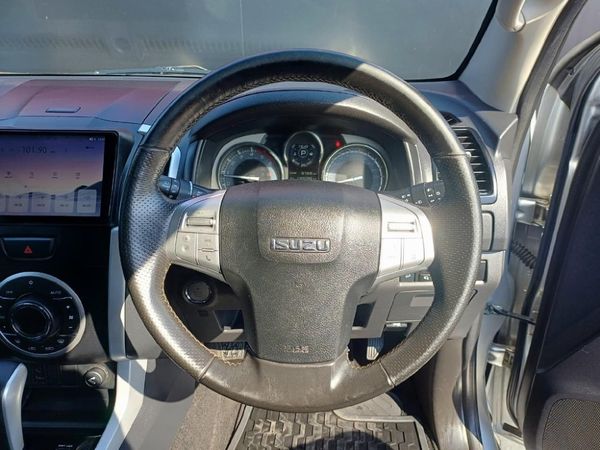 2018-Isuzu-Mu-x-30D-4x4-Auto image:14
