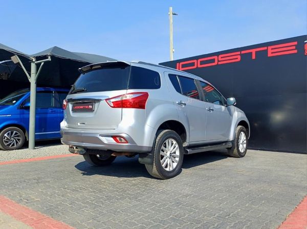 2018-Isuzu-Mu-x-30D-4x4-Auto image:5