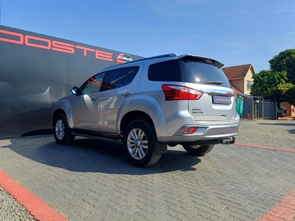 2018-Isuzu-Mu-x-30D-4x4-Auto image:6