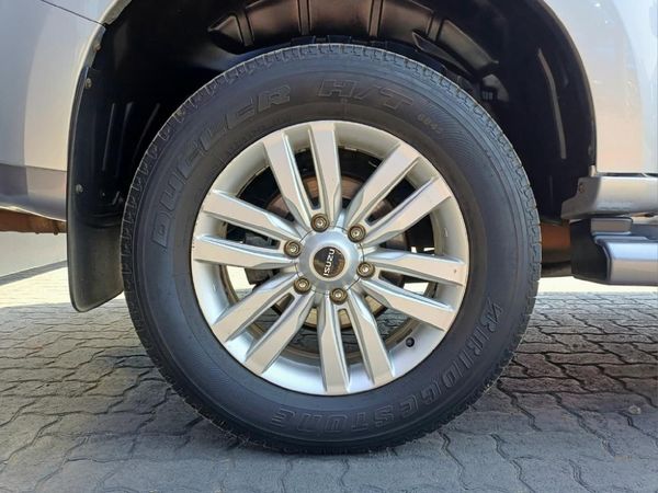 2018-Isuzu-Mu-x-30D-4x4-Auto image:8