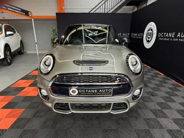 2017-MINI-Hatch-Cooper-S-5-dr-Auto image:1