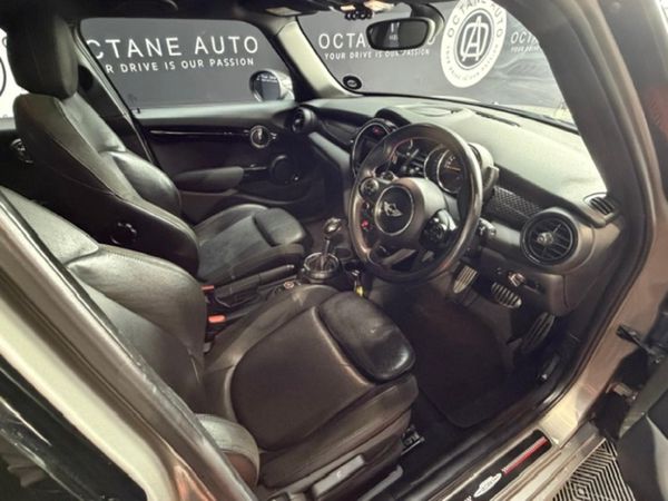 2017-MINI-Hatch-Cooper-S-5-dr-Auto image:6