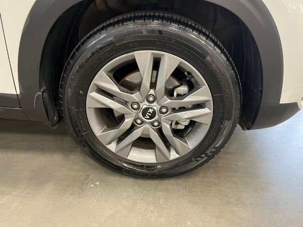 2021-Kia-Seltos-15D-EX-Auto image:8