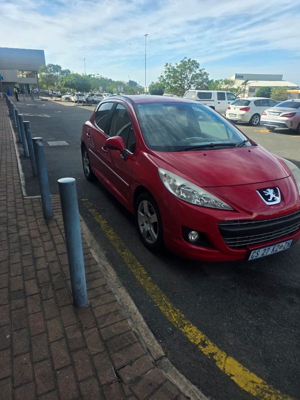 2012-Peugeot-207-14-VVT-Active image:1