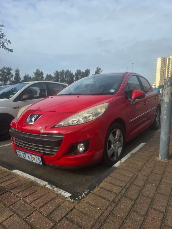 2012-Peugeot-207-14-VVT-Active image:3
