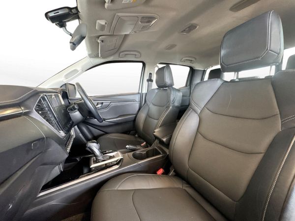 2025-Isuzu-D-Max-30-DDI-LSE-4x4-Auto-Double-Cab image:13
