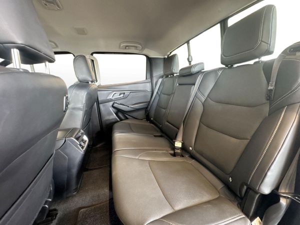 2025-Isuzu-D-Max-30-DDI-LSE-4x4-Auto-Double-Cab image:14